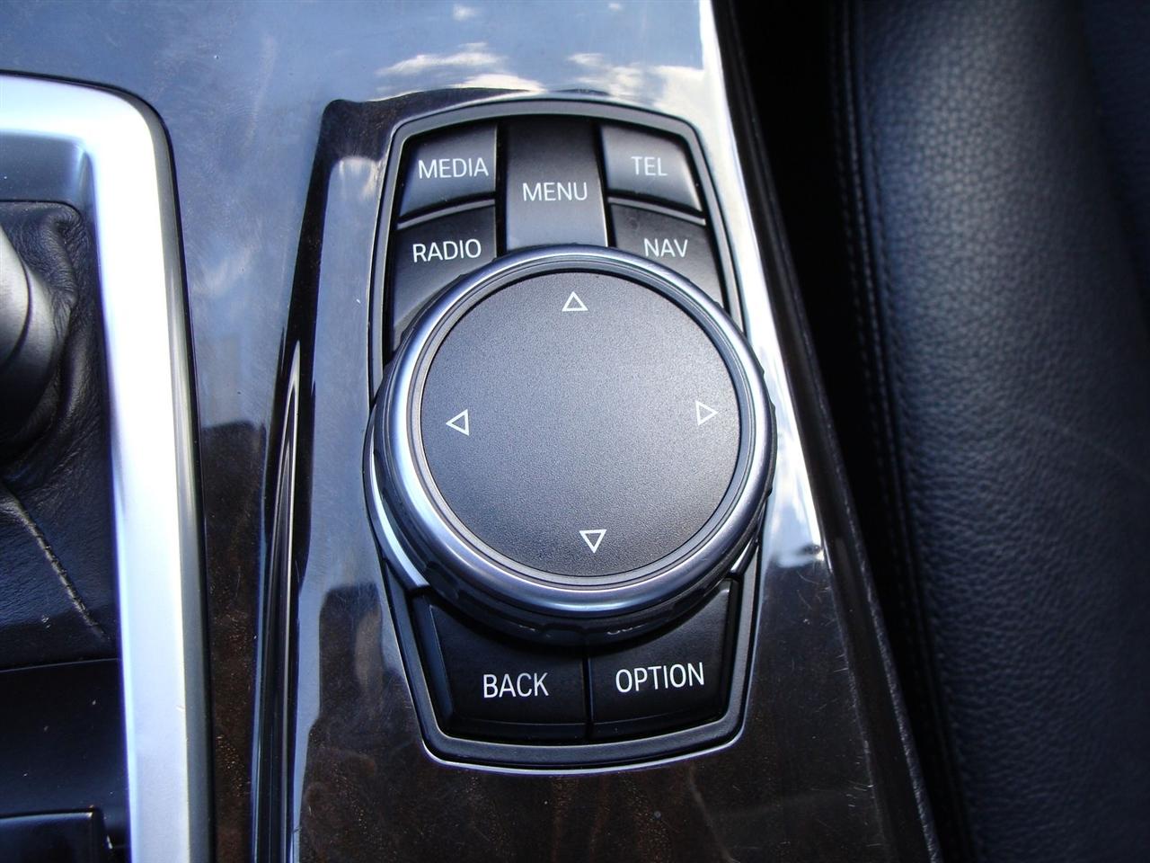 BMW 5 Series 4dr Sdn 528i xDrive AWD 2016