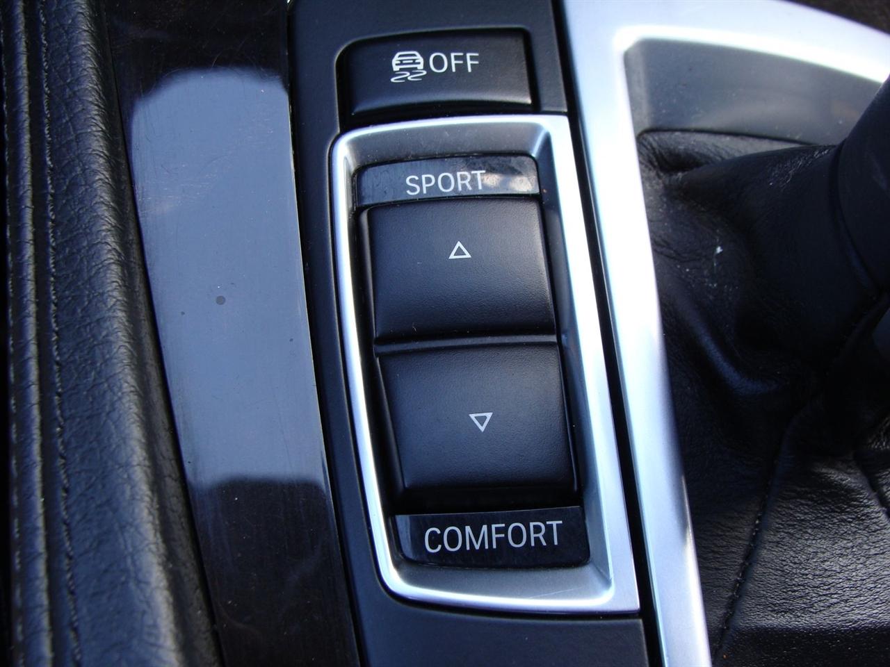 BMW 5 Series 4dr Sdn 528i xDrive AWD 2016