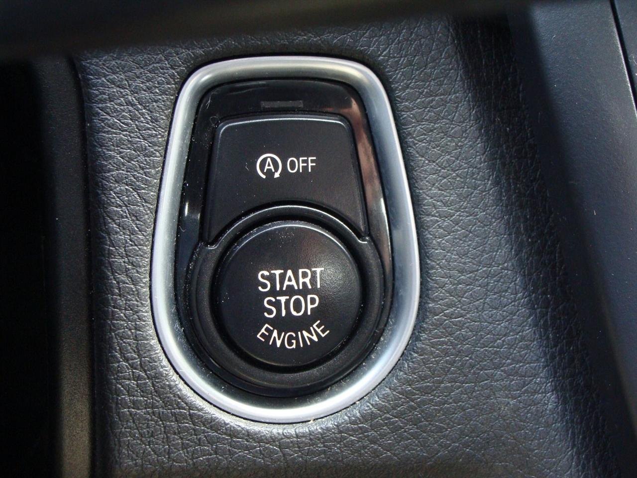 BMW 3 Series 4dr Sdn 328i xDrive AWD South Africa 2015