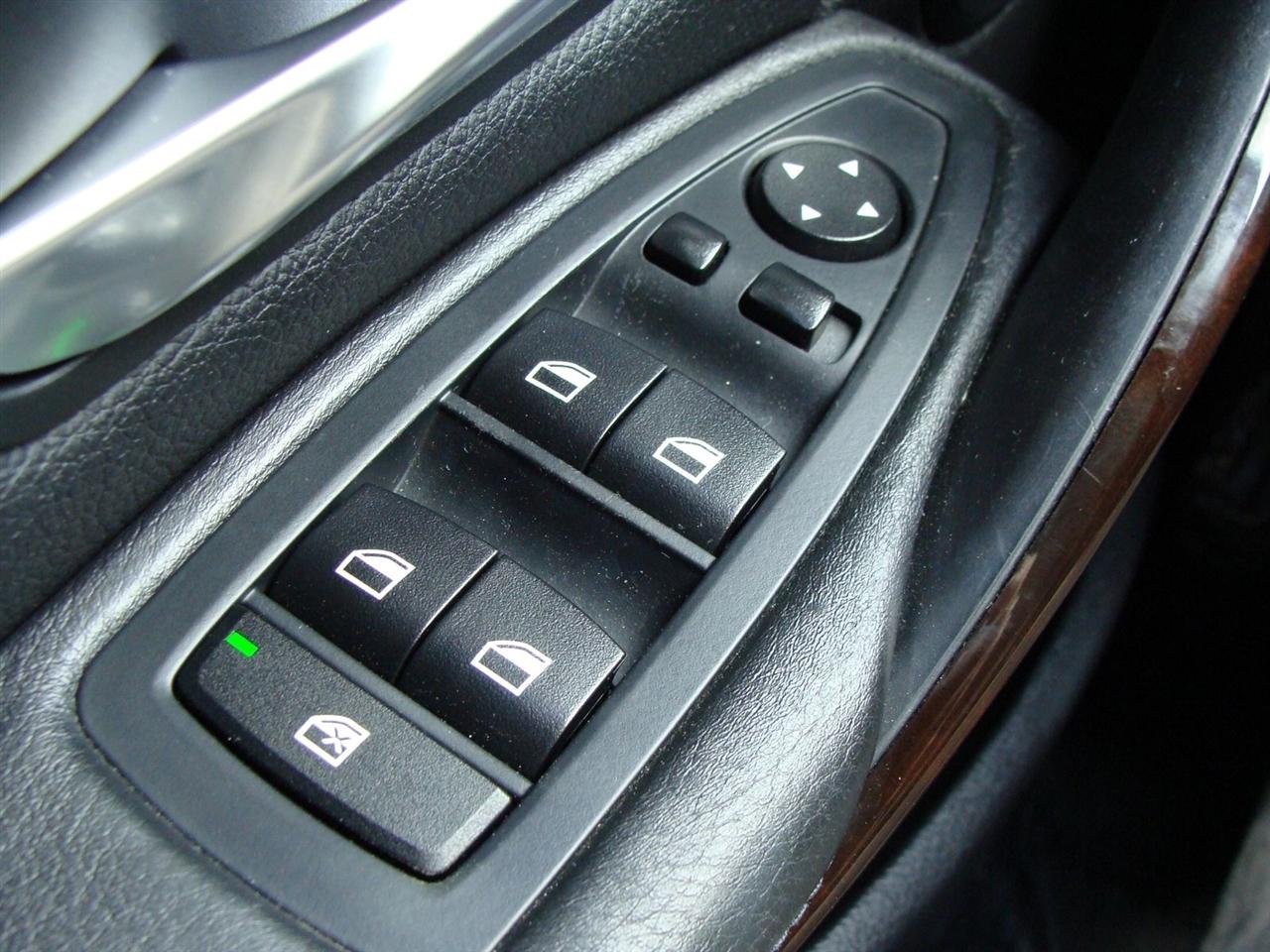 BMW 3 Series 4dr Sdn 328i xDrive AWD South Africa 2015