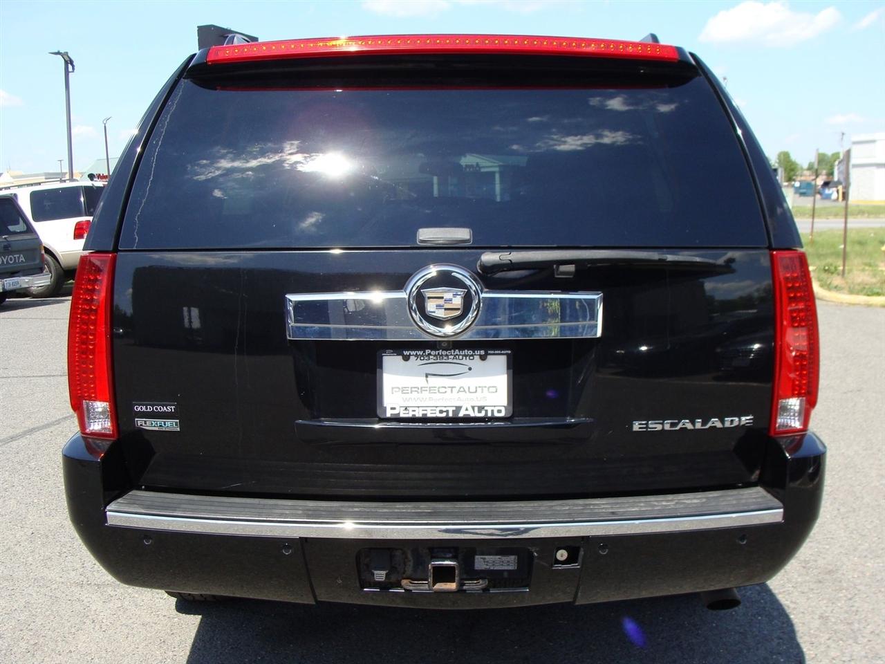 Cadillac Escalade ESV AWD 4dr Luxury 2012