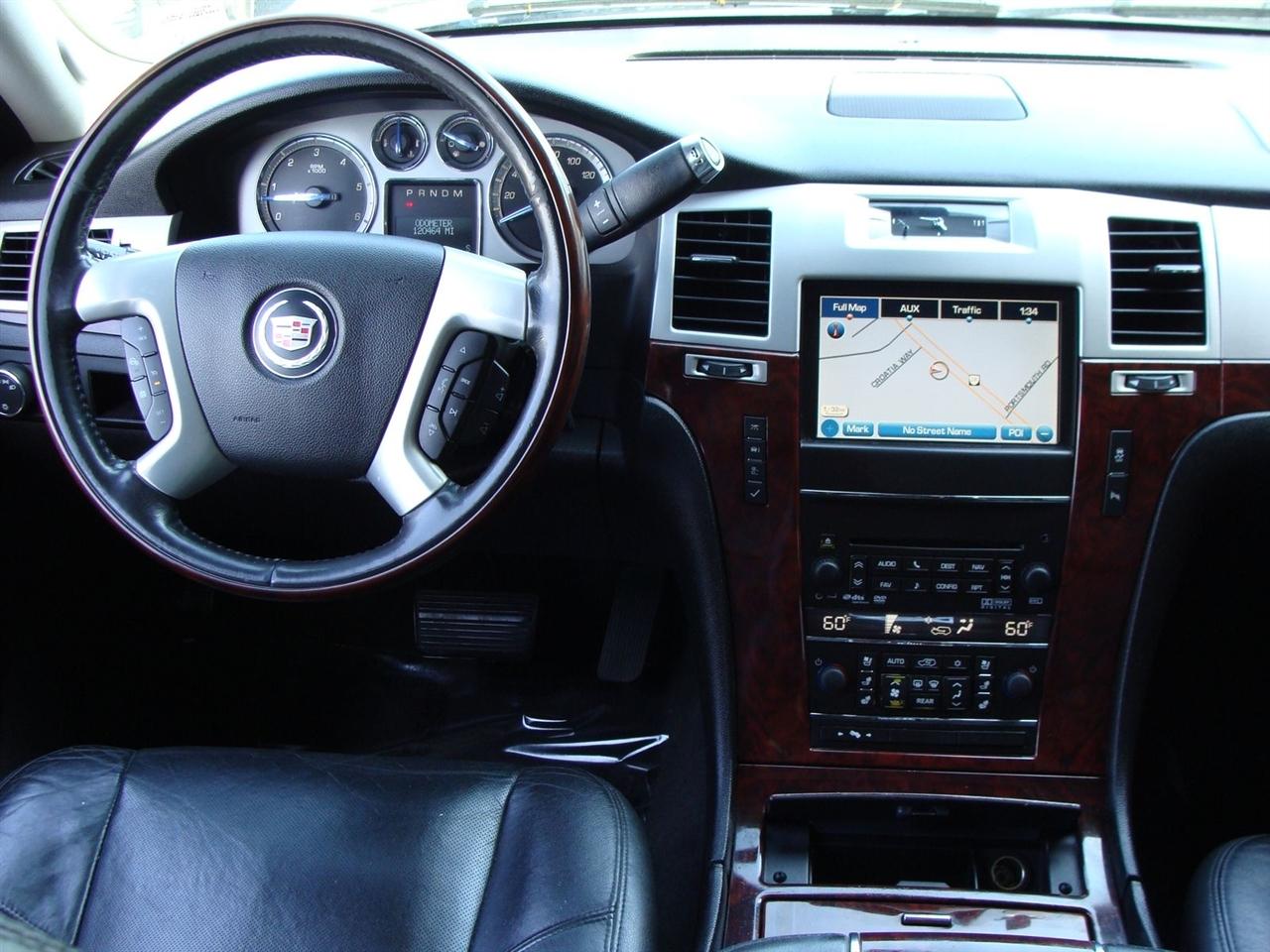 Cadillac Escalade ESV AWD 4dr Luxury 2012