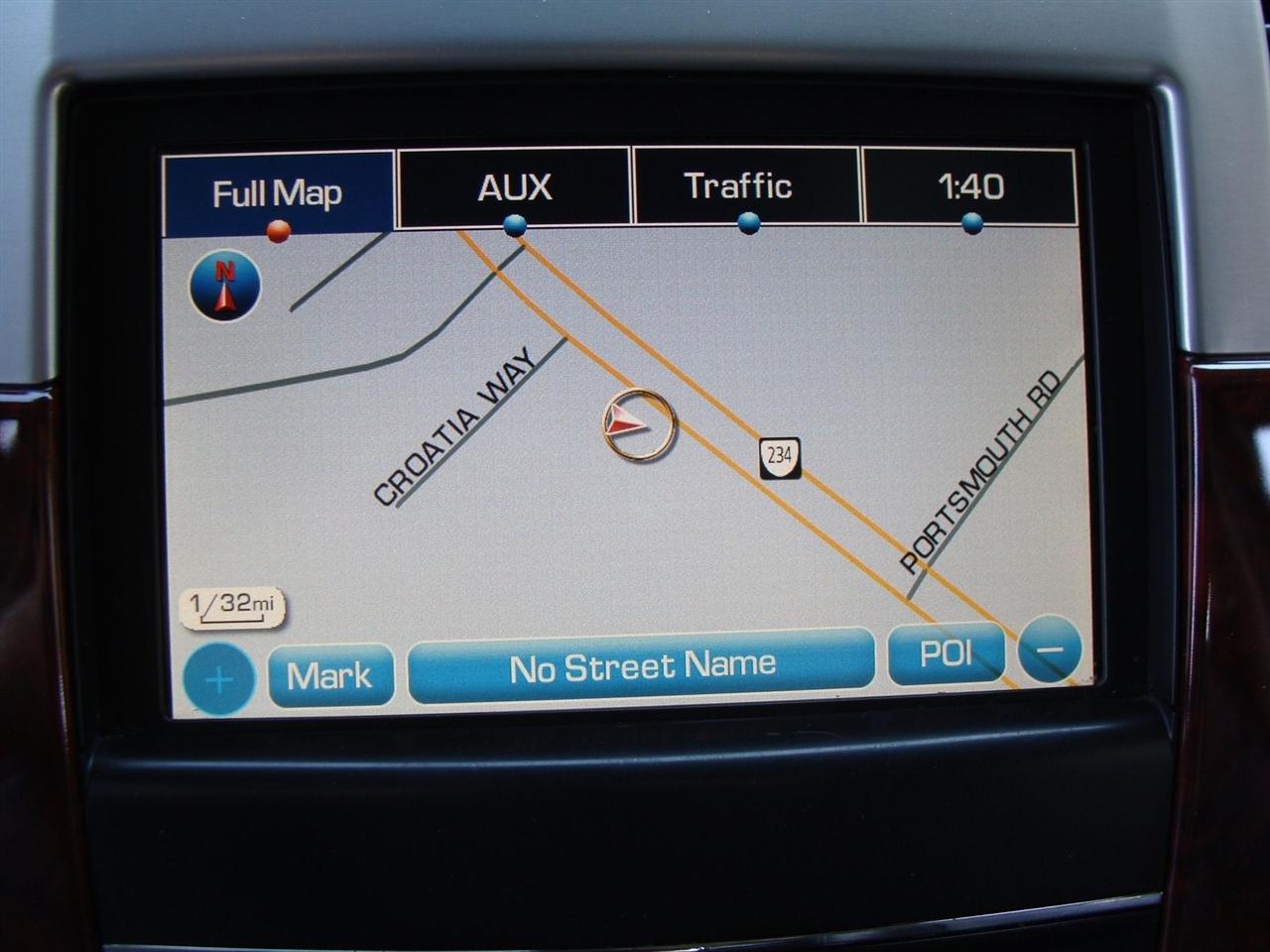 Cadillac Escalade ESV AWD 4dr Luxury 2012