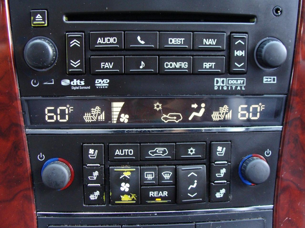 Cadillac Escalade ESV AWD 4dr Luxury 2012