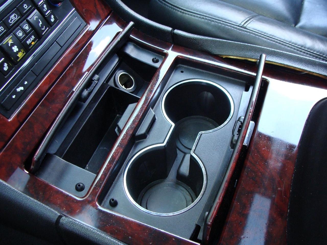 Cadillac Escalade ESV AWD 4dr Luxury 2012