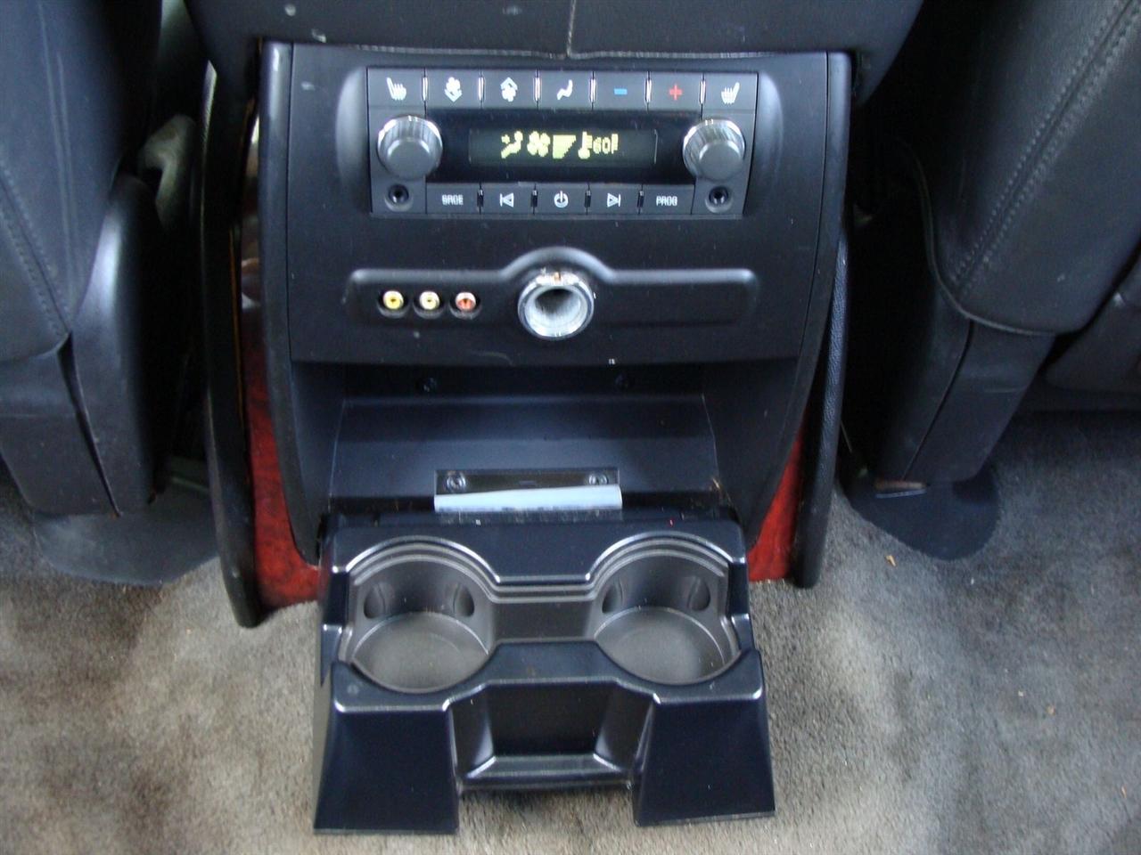 Cadillac Escalade ESV AWD 4dr Luxury 2012