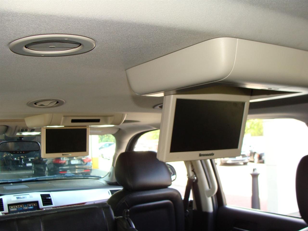 Cadillac Escalade ESV AWD 4dr Luxury 2012