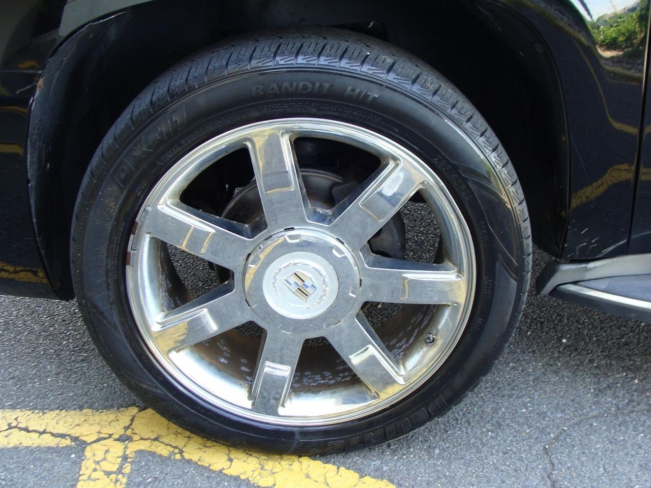 Cadillac Escalade ESV AWD 4dr Luxury 2012