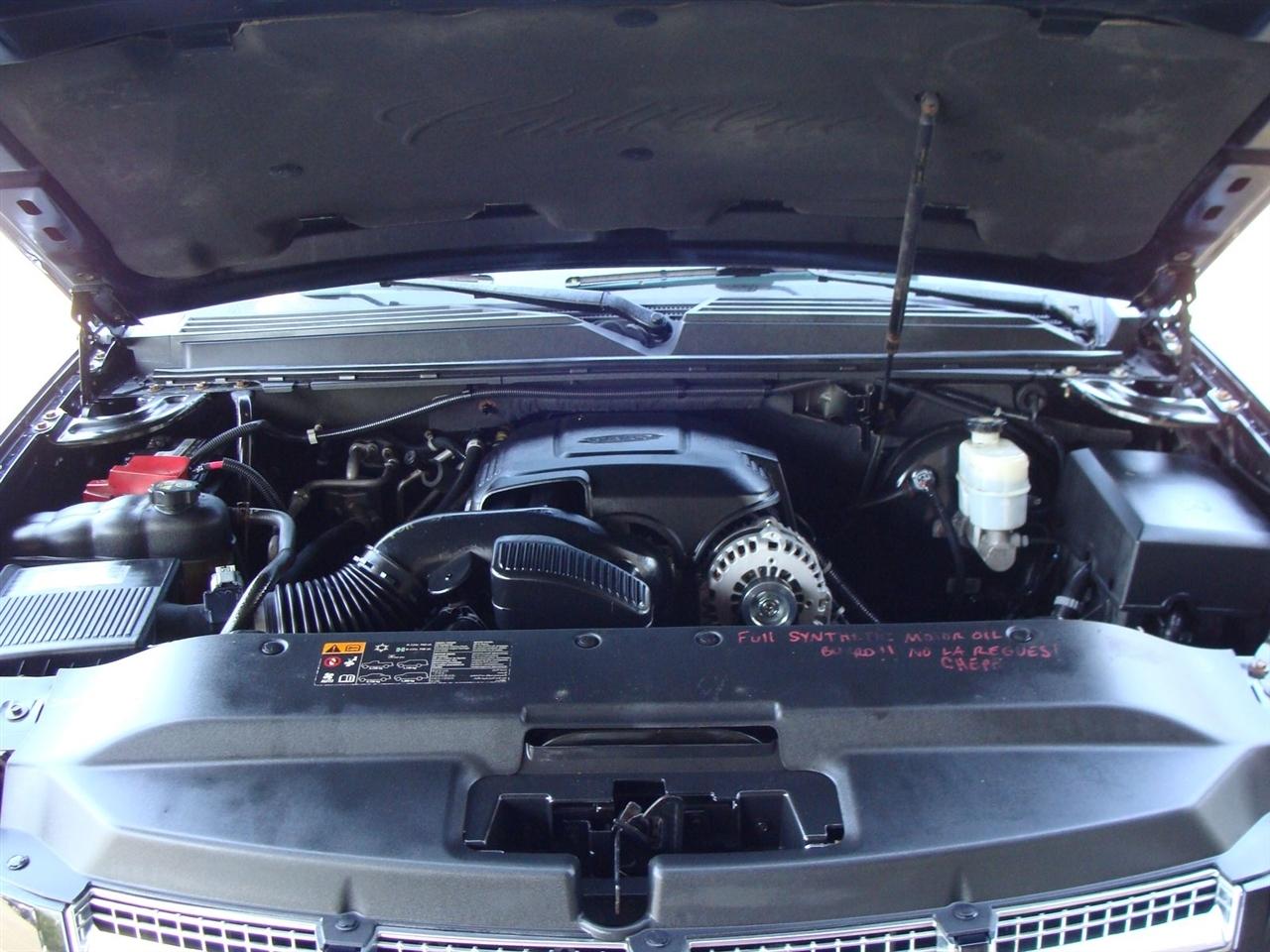 Cadillac Escalade ESV AWD 4dr Luxury 2012