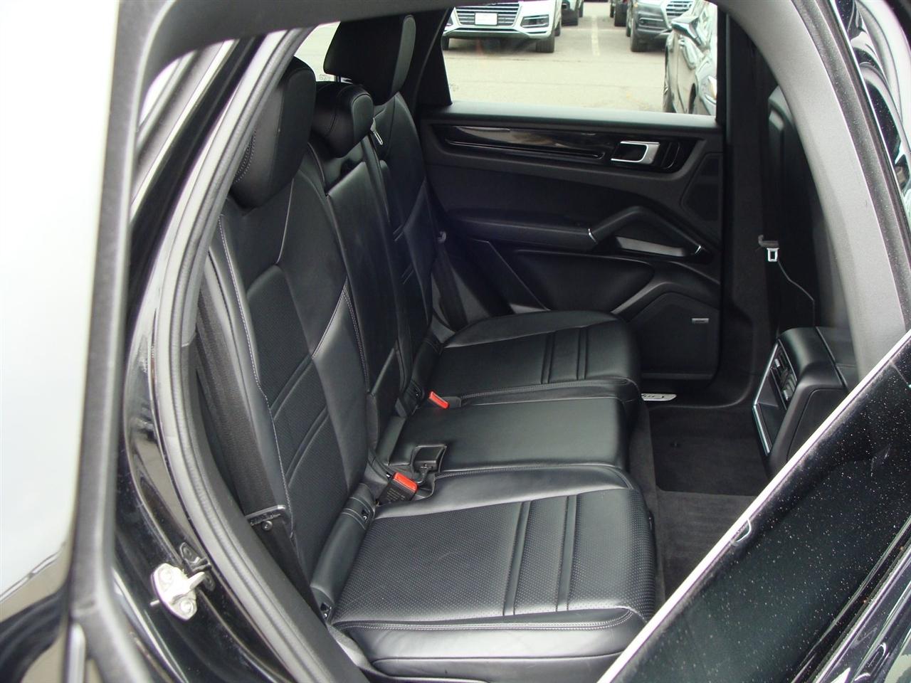 Porsche Cayenne AWD 2021