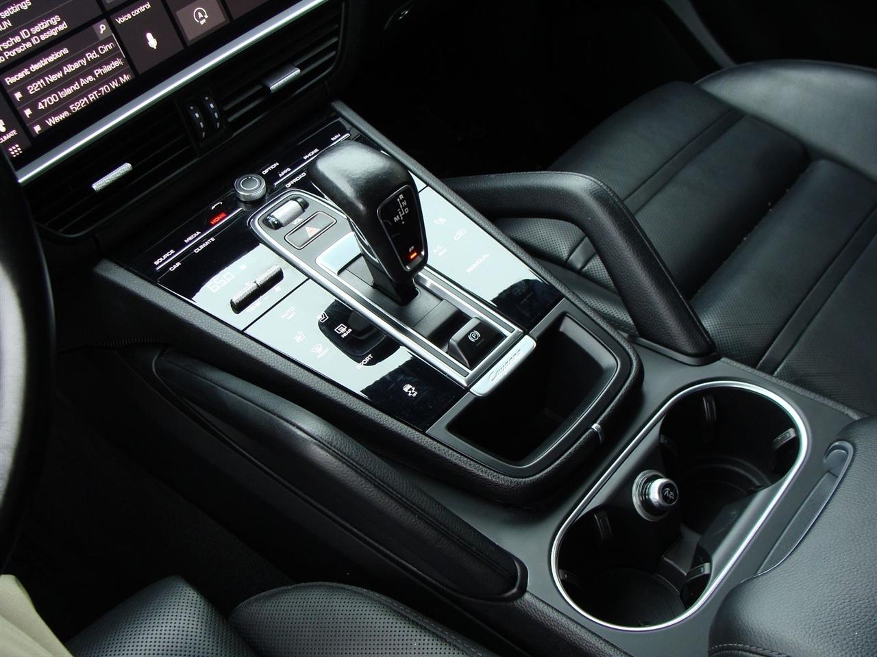 Porsche Cayenne AWD 2021