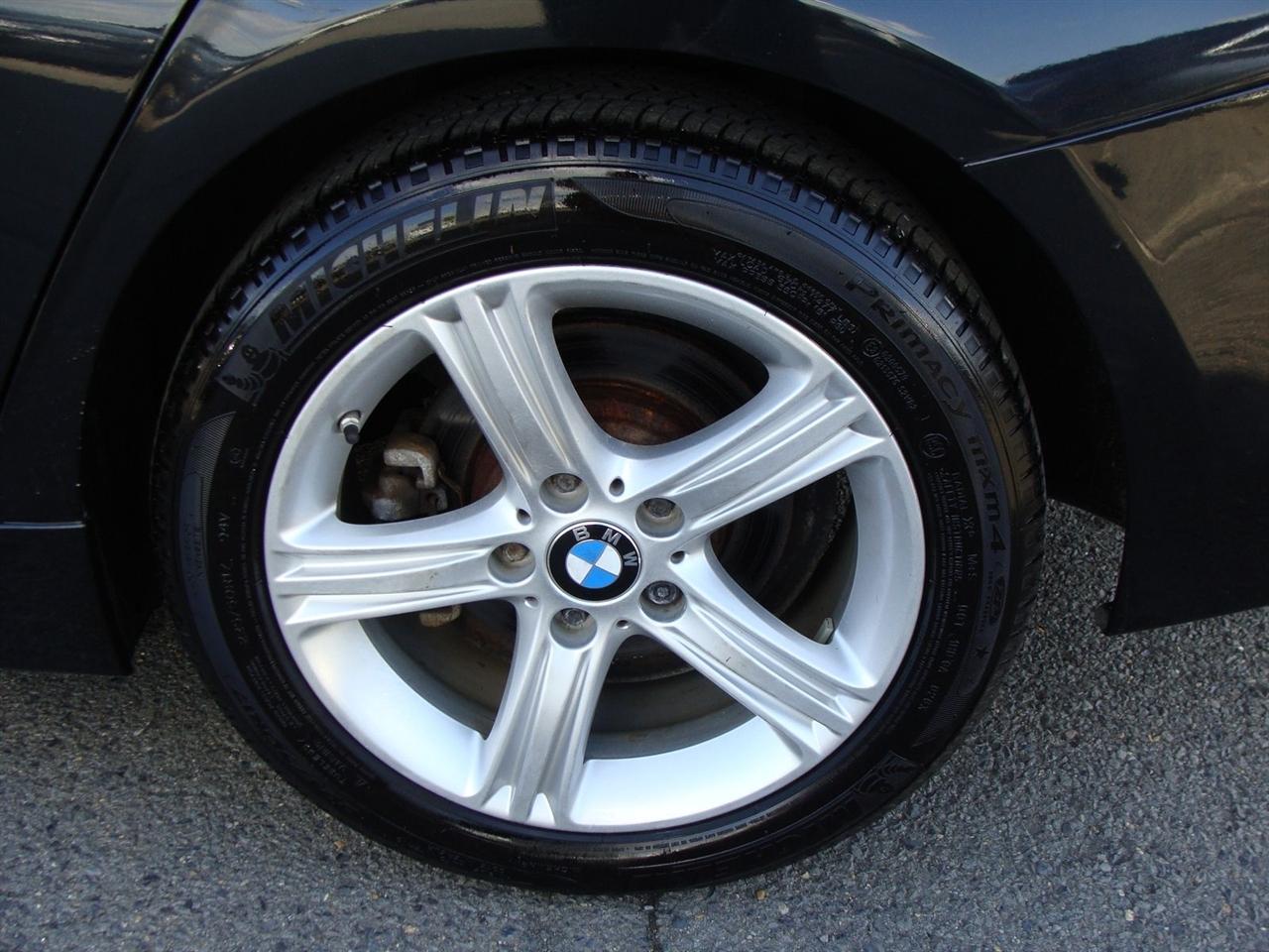 BMW 3 Series 4dr Sdn 328i xDrive AWD SULEV 2015
