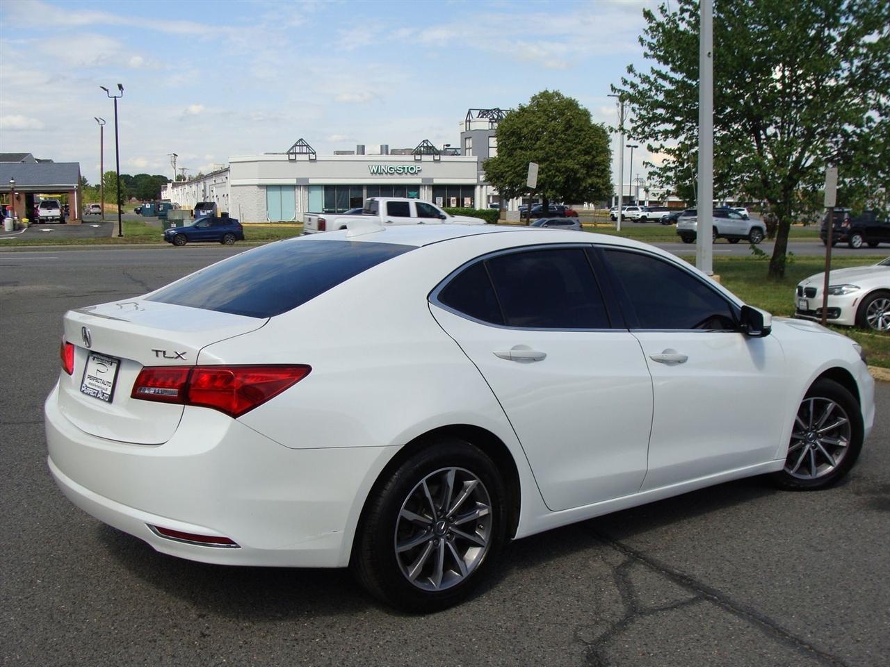 Acura TLX 2.4L FWD 2020