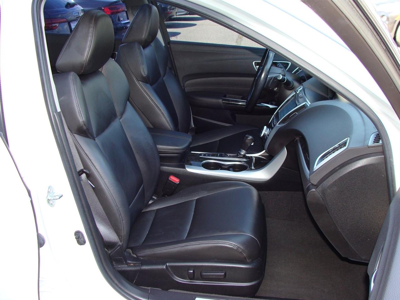 Acura TLX 2.4L FWD 2020