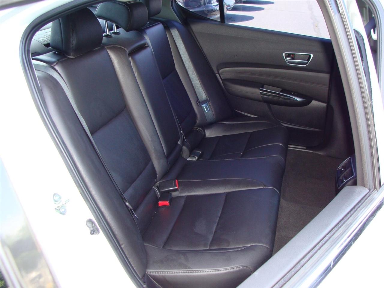 Acura TLX 2.4L FWD 2020