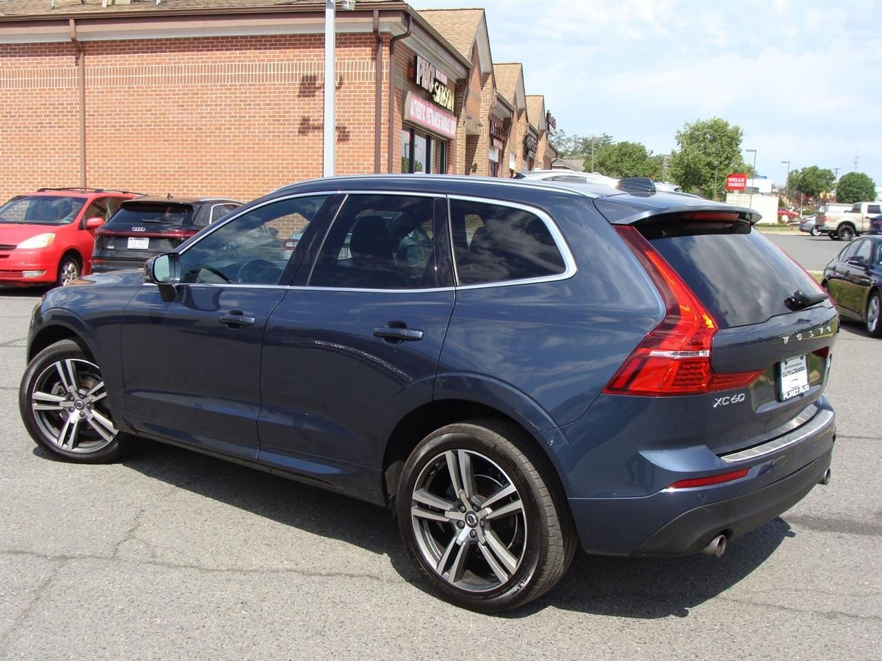 Volvo XC60 T5 AWD Momentum 2021