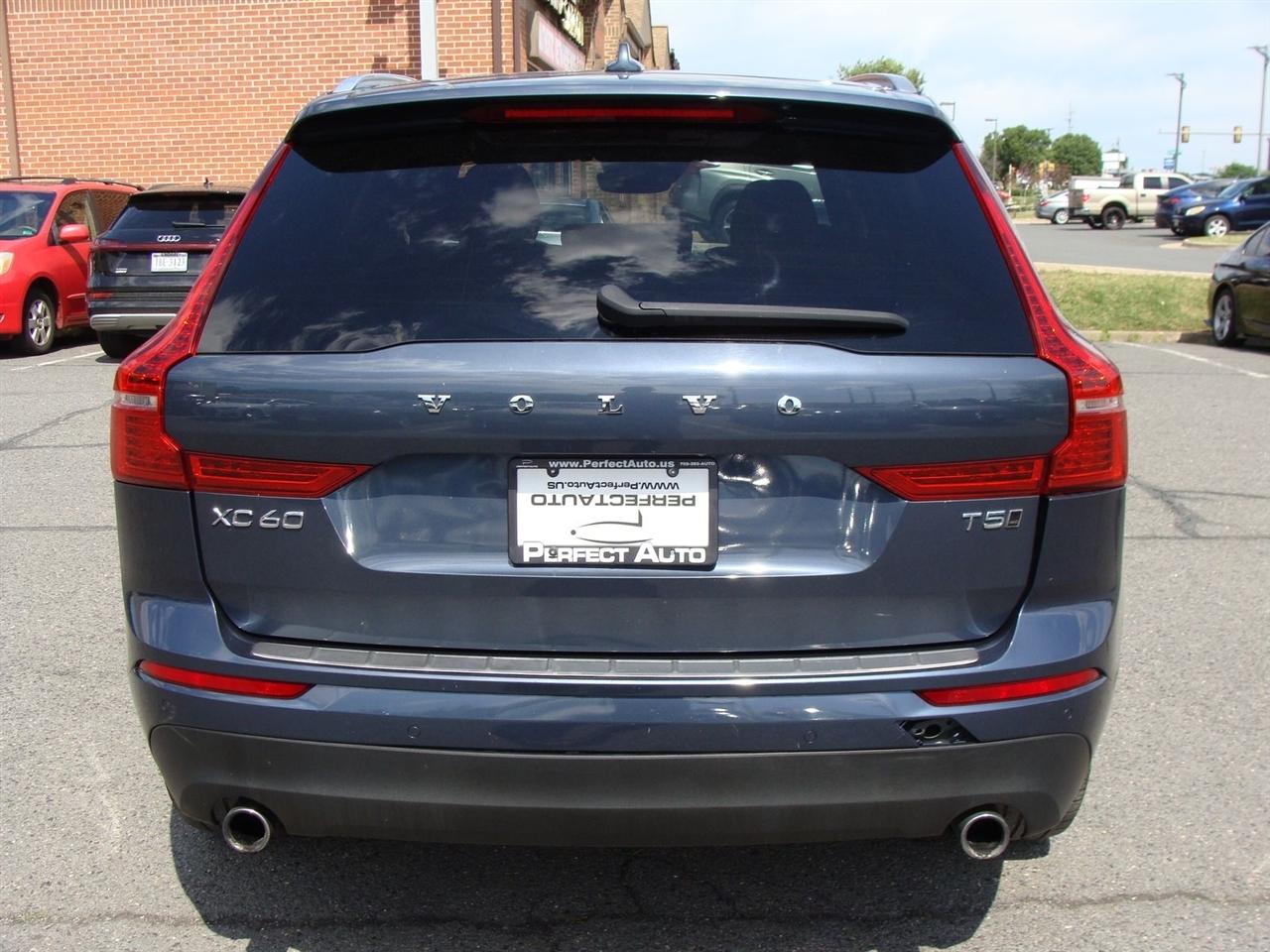 Volvo XC60 T5 AWD Momentum 2021