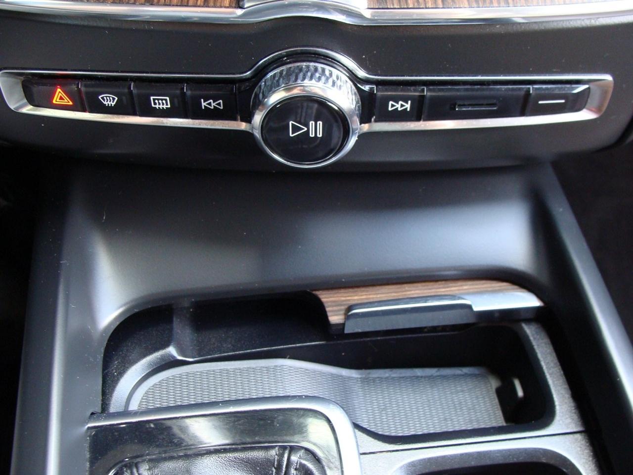 Volvo XC60 T5 AWD Momentum 2021