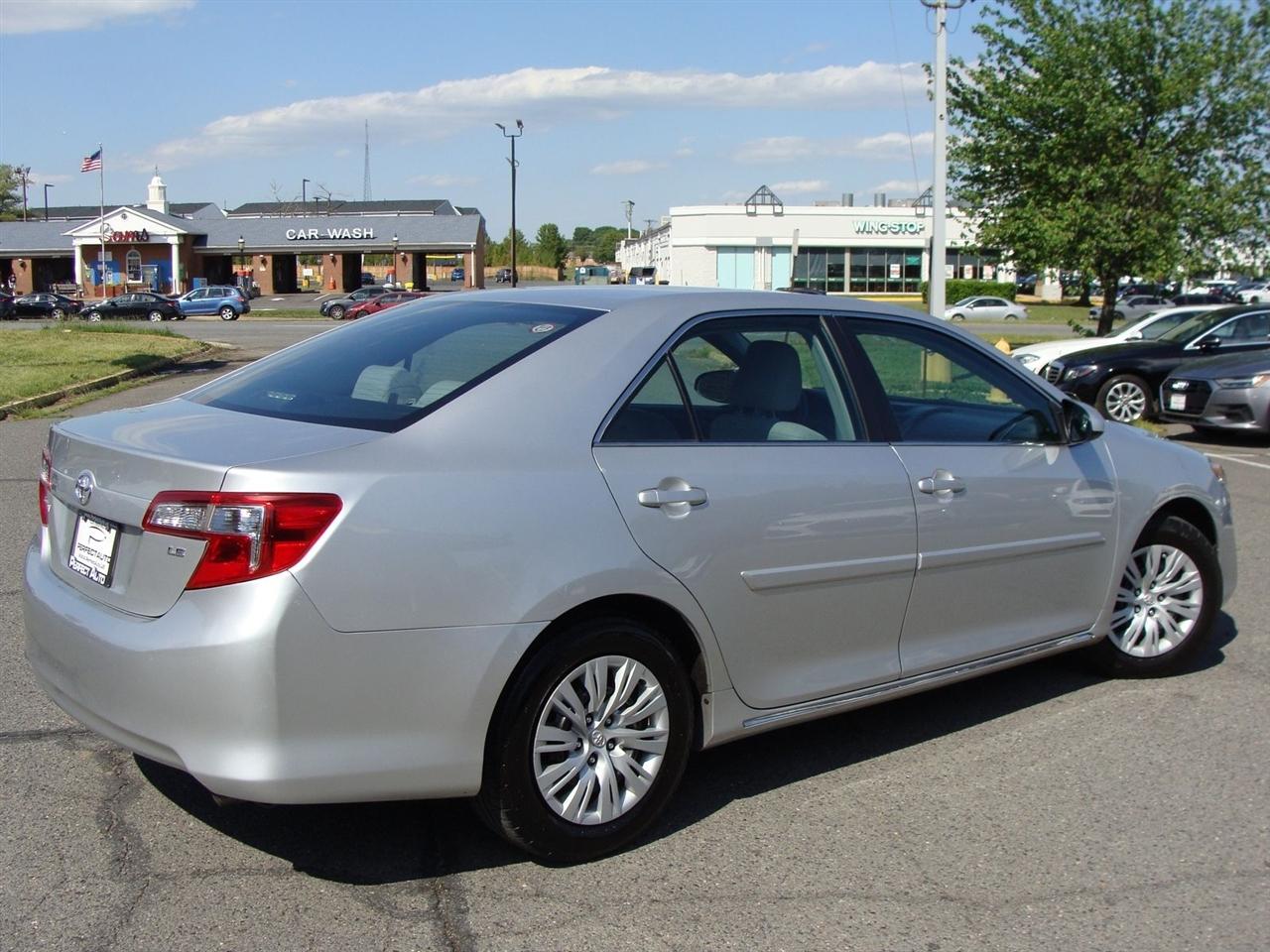 Toyota Camry 2014.5 4dr Sdn I4 Auto SE Sport (Natl) 2014