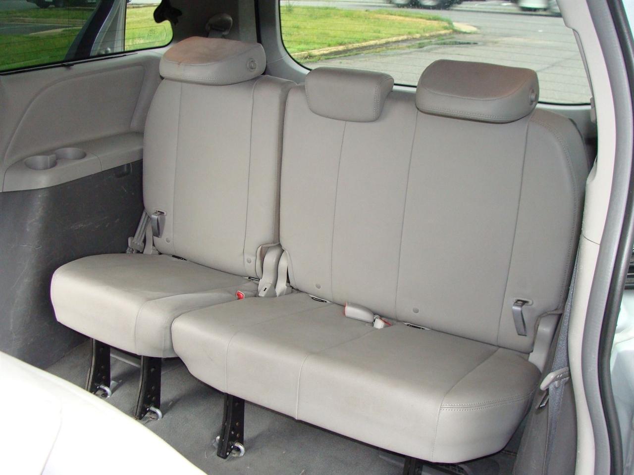 Toyota Sienna XLE Auto Access Seat FWD 7-Passenger (Natl) 2019