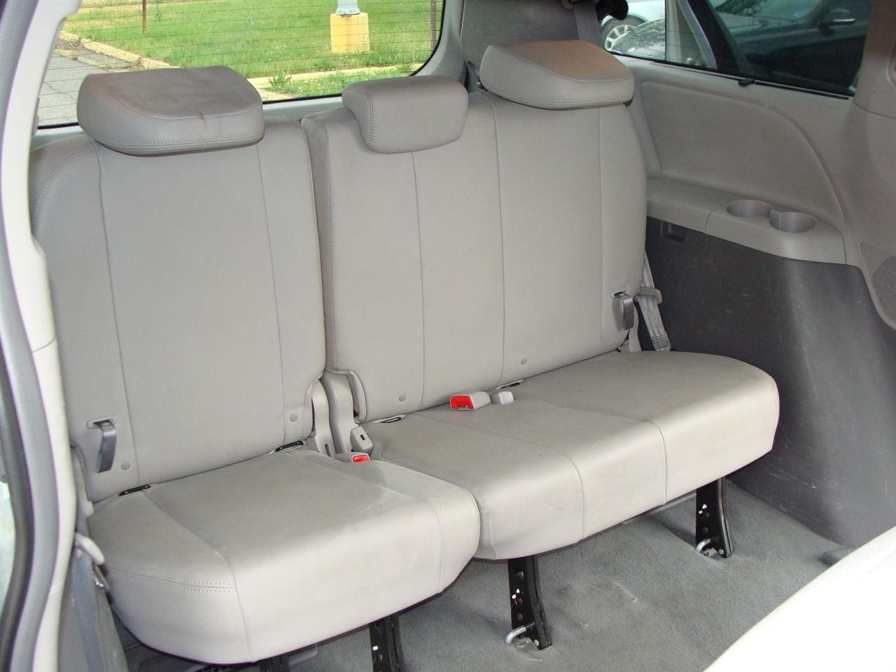 Toyota Sienna XLE Auto Access Seat FWD 7-Passenger (Natl) 2019