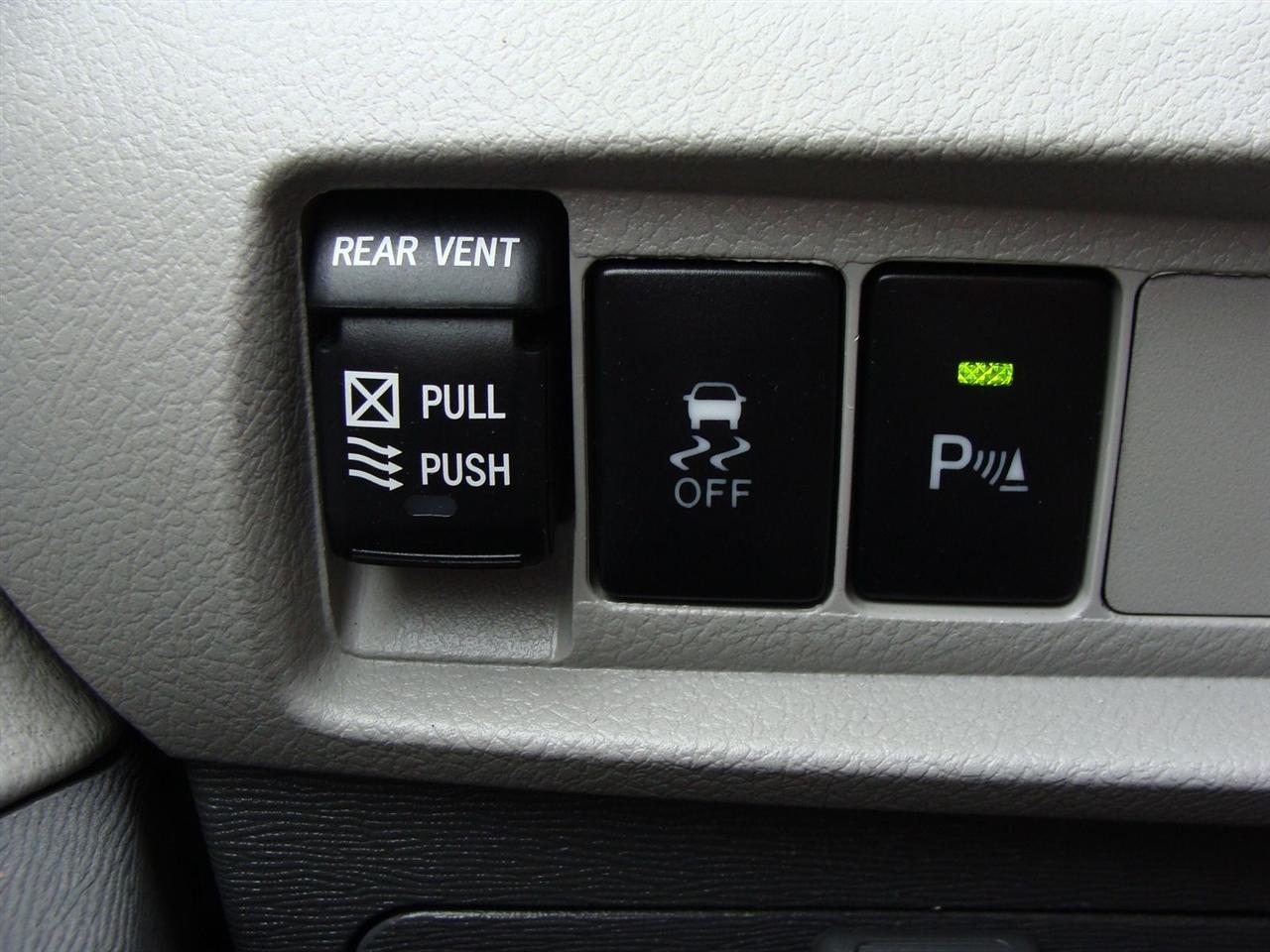 Toyota Sienna XLE Auto Access Seat FWD 7-Passenger (Natl) 2019