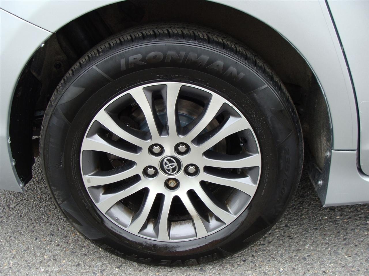 Toyota Sienna XLE Auto Access Seat FWD 7-Passenger (Natl) 2019