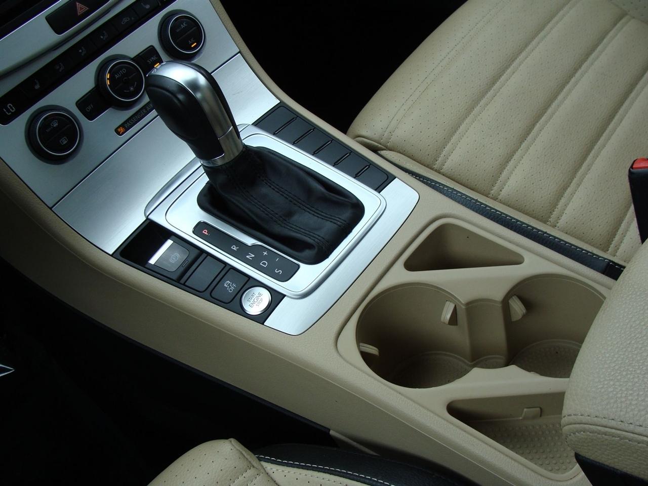 Volkswagen CC 4dr Sdn DSG Trend 2016