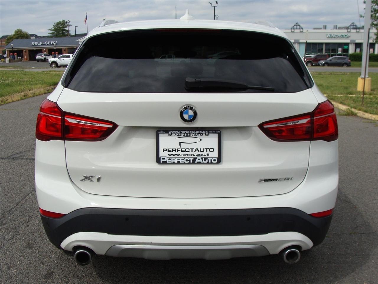 BMW X1 xDrive28i Sports Activity Vehicle 2021