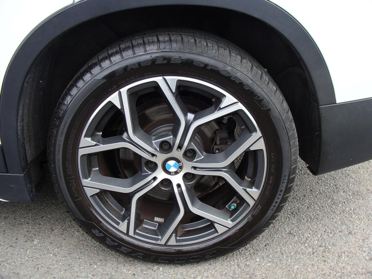 BMW X1 xDrive28i Sports Activity Vehicle 2021