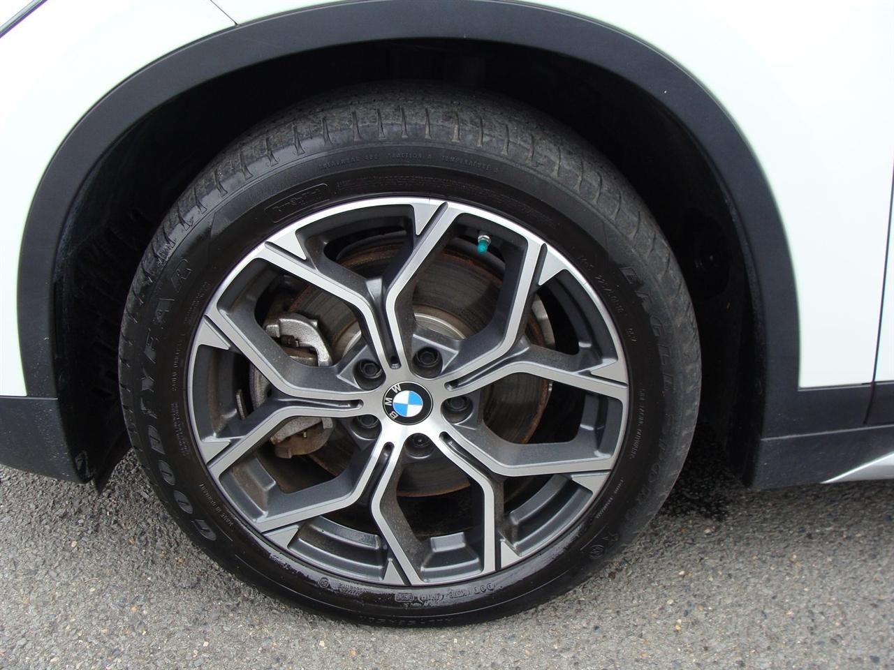 BMW X1 xDrive28i Sports Activity Vehicle 2021
