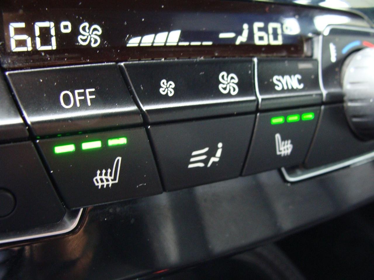 BMW X1 xDrive28i Sports Activity Vehicle 2021