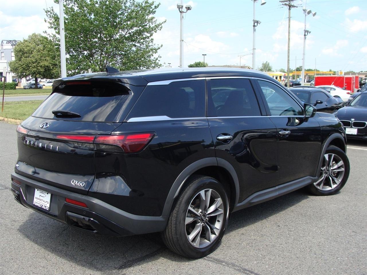 Infiniti QX60 LUXE AWD 2023