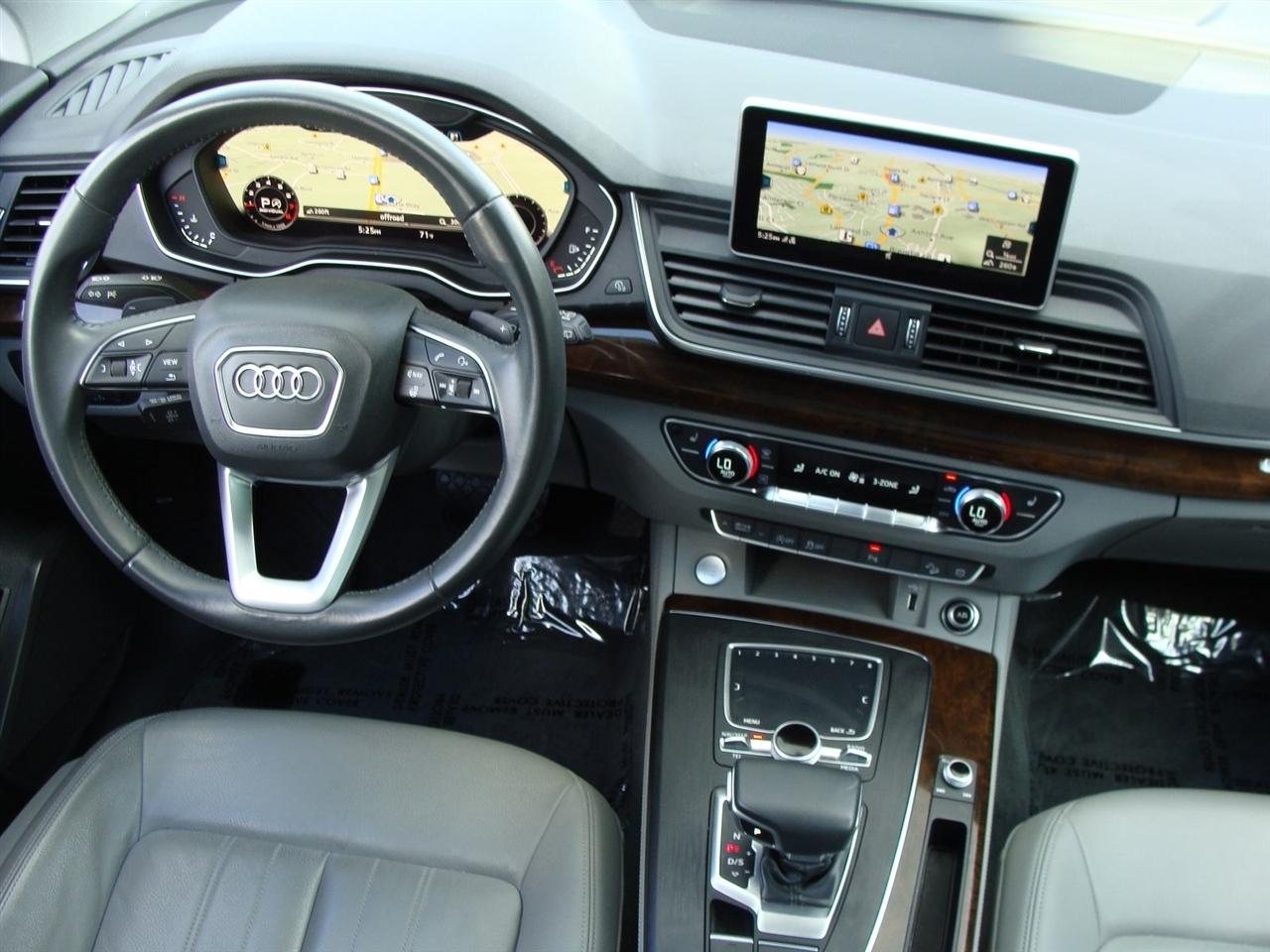 Audi Q5 Premium Plus 45 TFSI quattro 2020