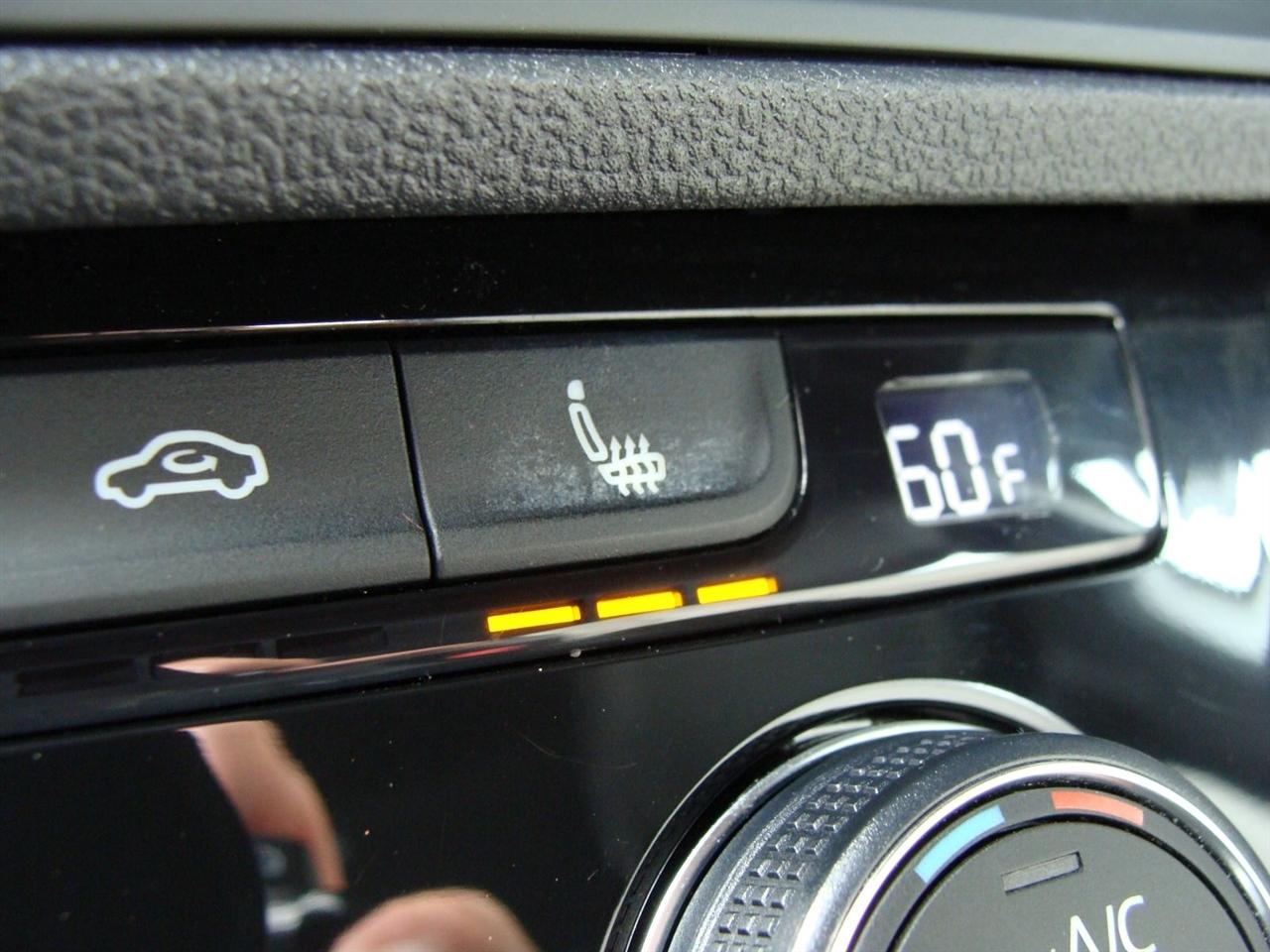 Volkswagen Jetta R-Line Auto w/SULEV 2019