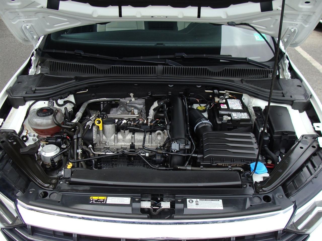 Volkswagen Jetta R-Line Auto w/SULEV 2019