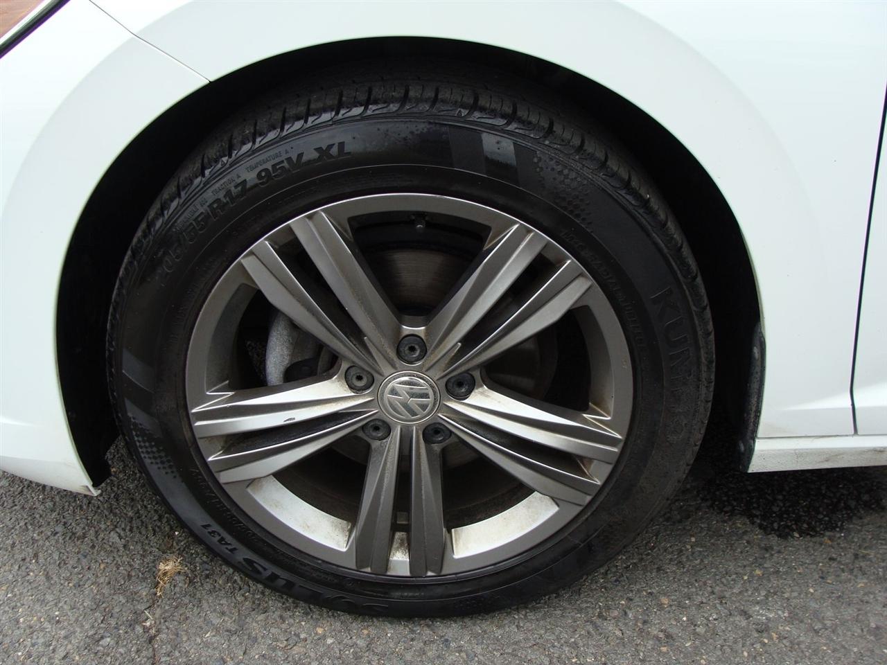 Volkswagen Jetta R-Line Auto w/SULEV 2019