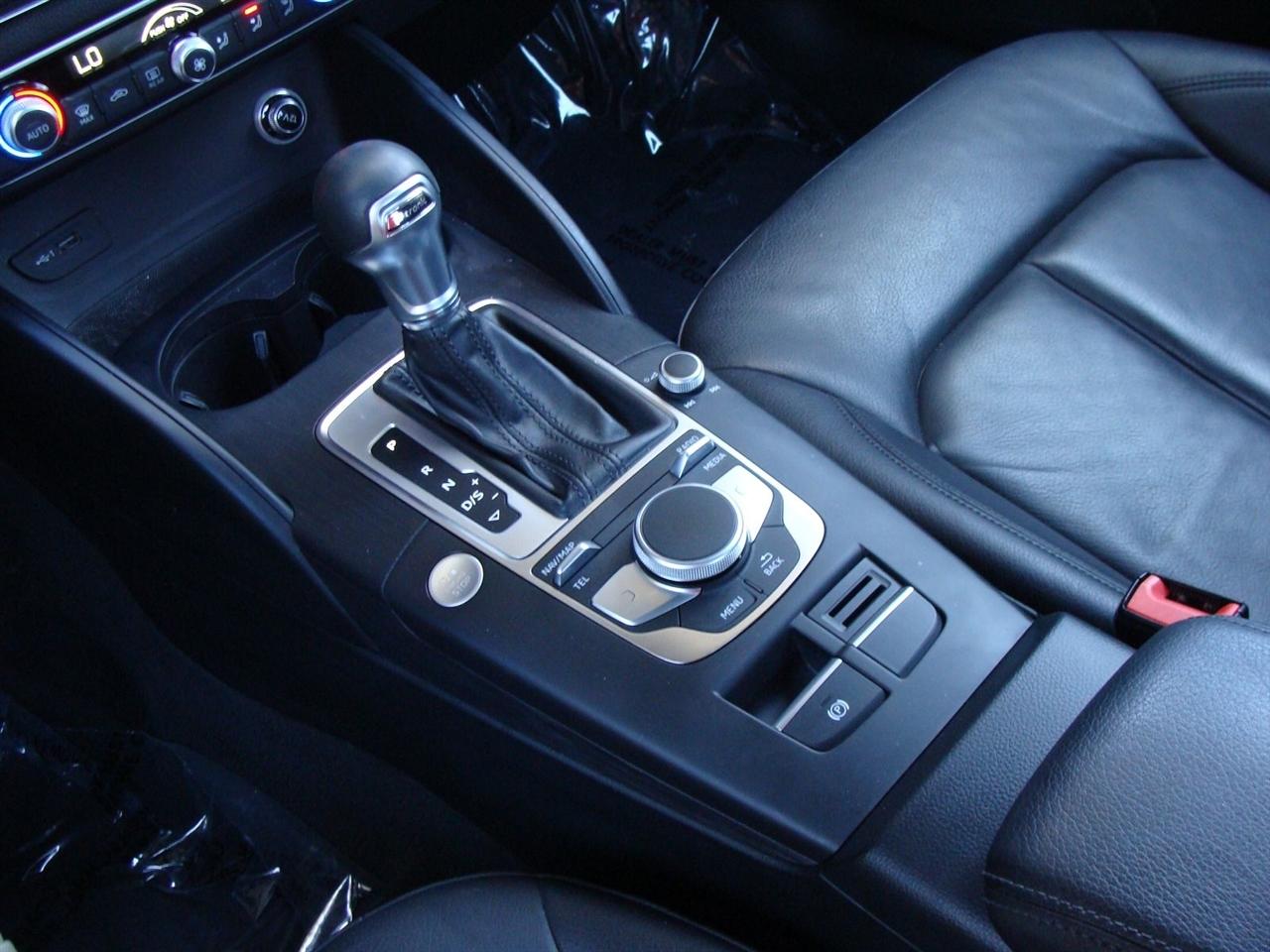 Audi A3 Sedan Premium Plus 45 TFSI quattro 2019