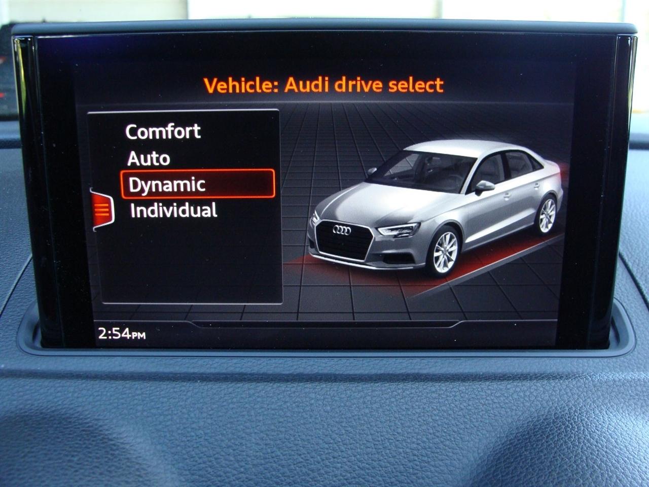 Audi A3 Sedan Premium Plus 45 TFSI quattro 2019