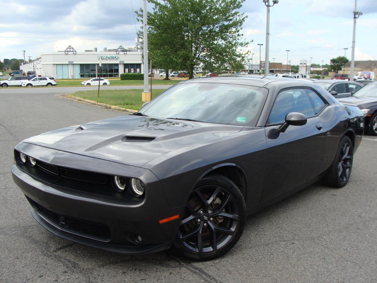 Dodge Challenger SXT RWD 2023