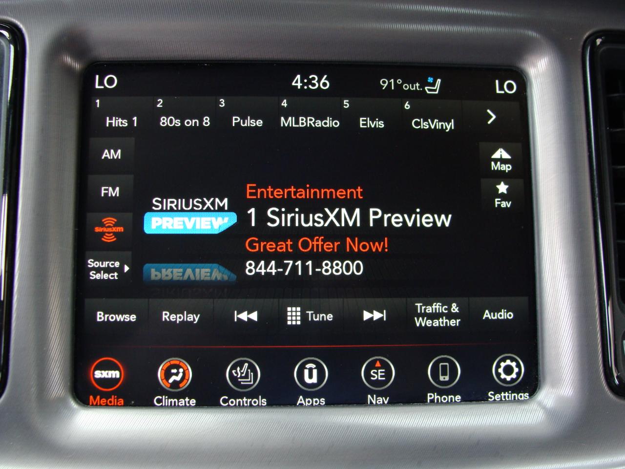 Dodge Challenger SXT RWD 2023