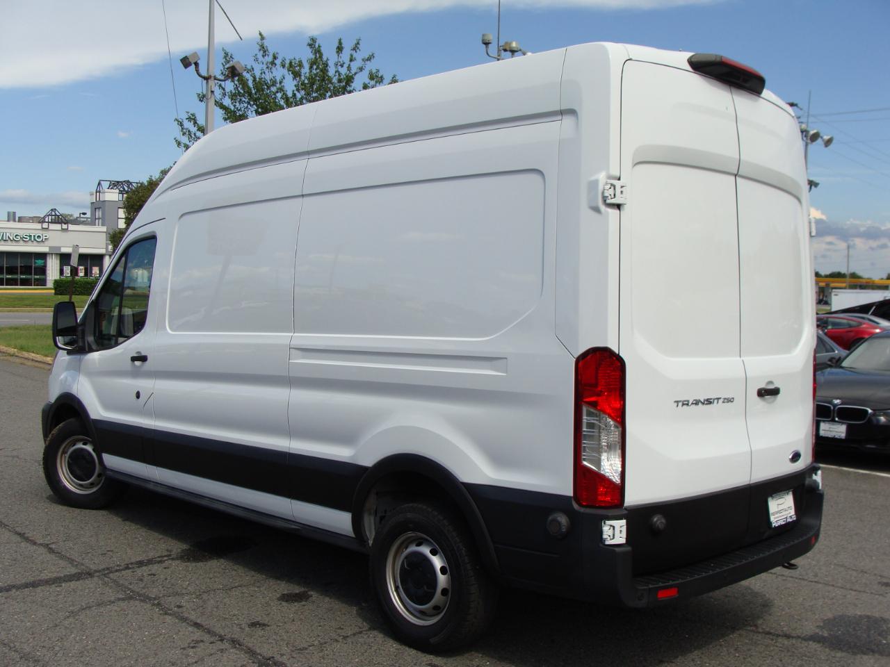 Ford Transit Cargo Van T-250 148" Hi Rf 9070 GVWR RWD 2020
