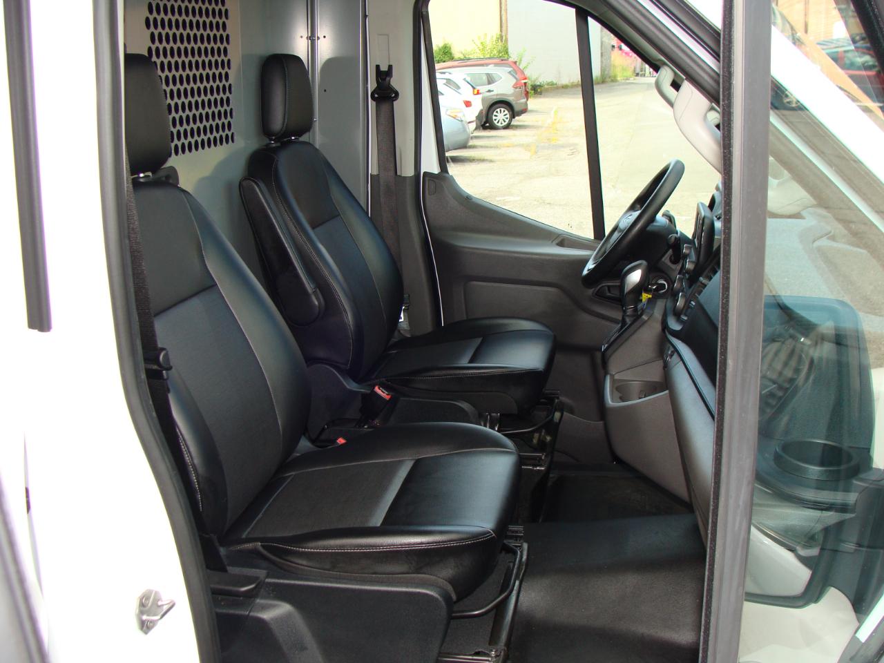Ford Transit Cargo Van T-250 148" Hi Rf 9070 GVWR RWD 2020