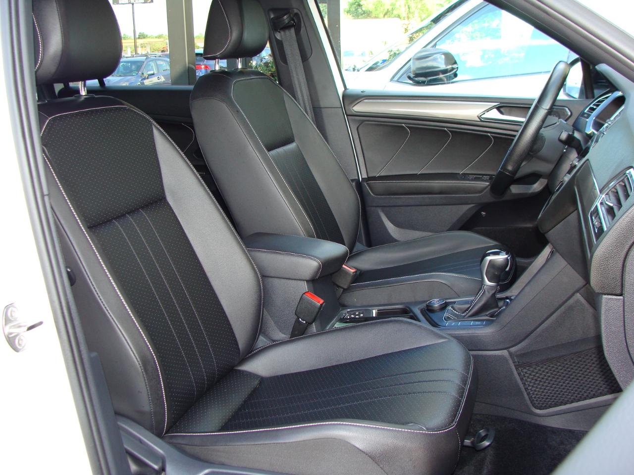 Volkswagen Tiguan 2.0T SE R-Line Black 4MOTION 2022