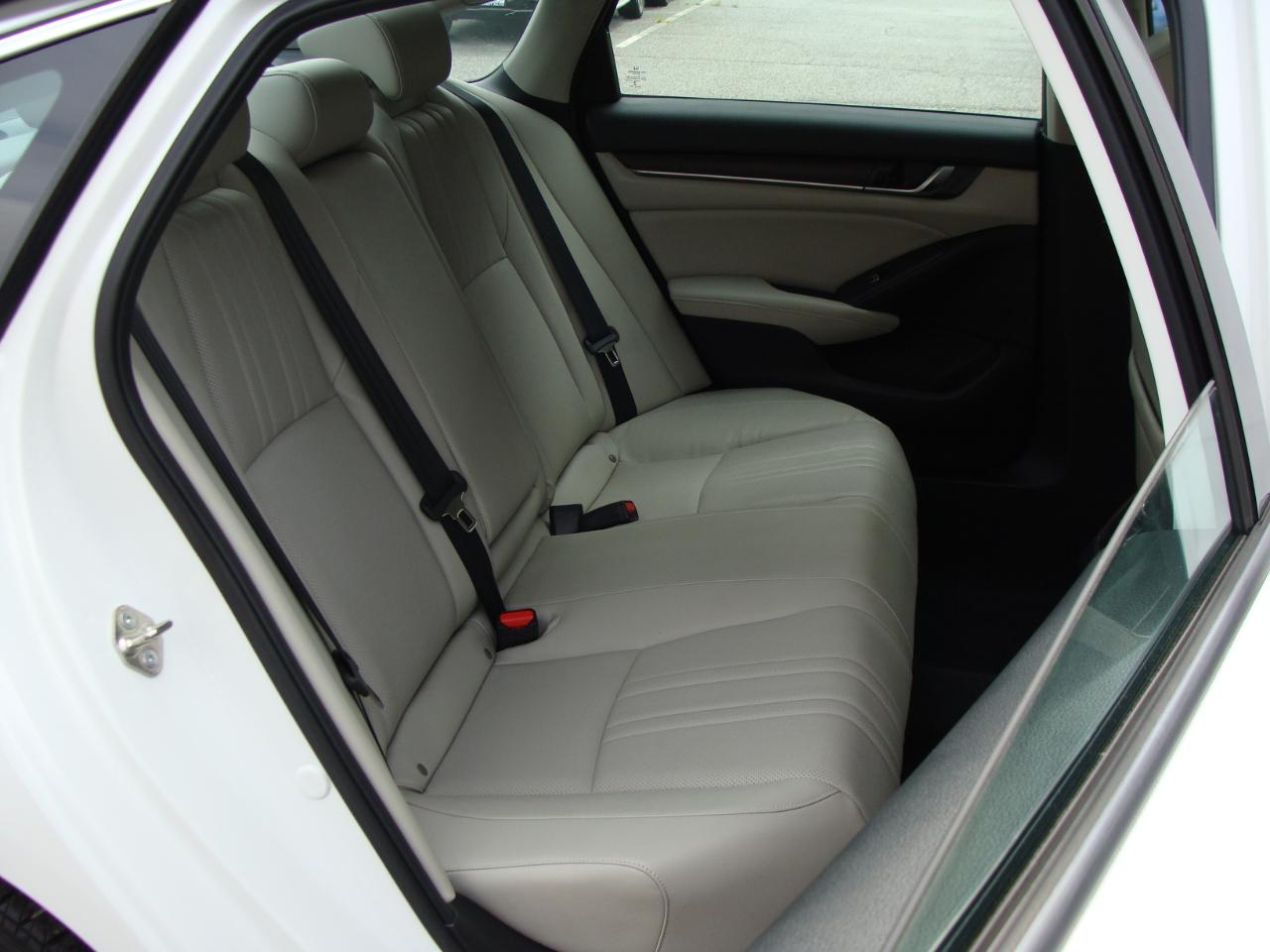 Honda Accord Sedan EX-L Navi 1.5T CVT 2018
