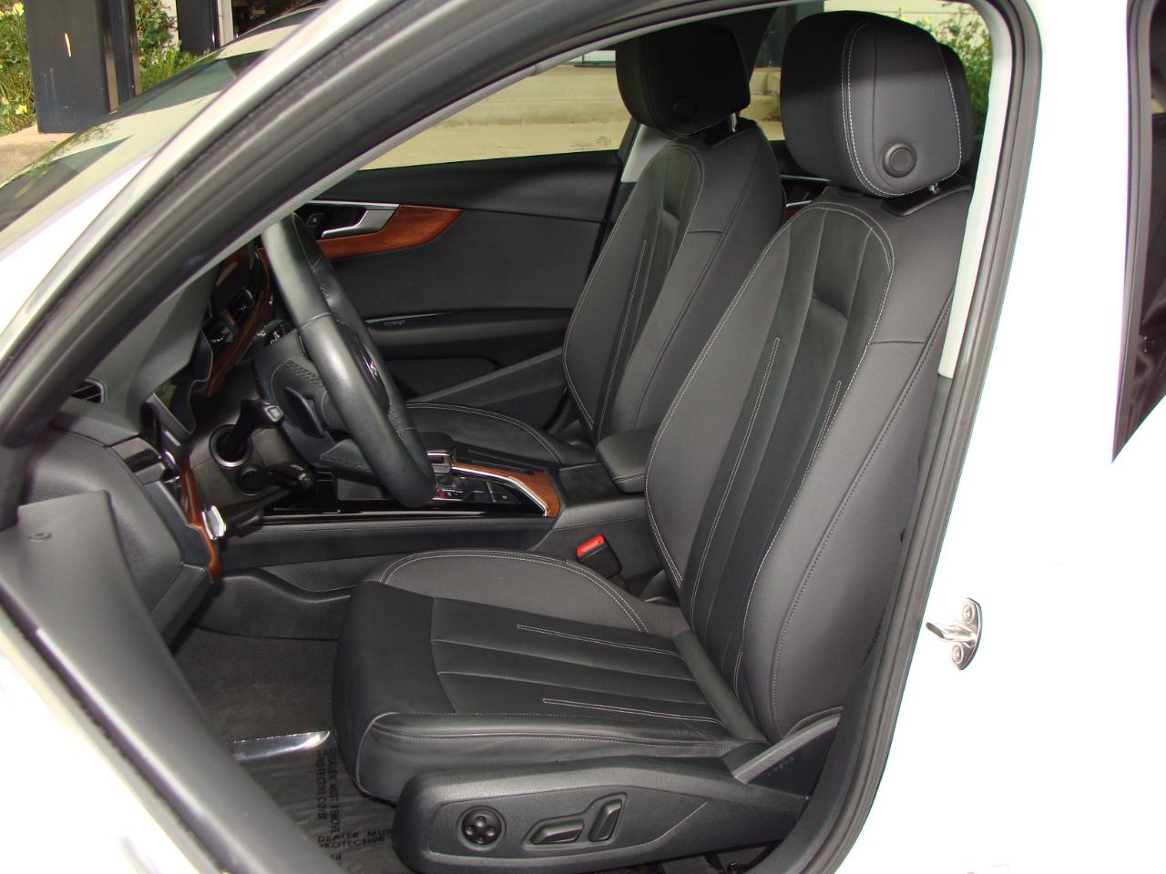 Audi A4 Sedan Premium 40 TFSI quattro 2021
