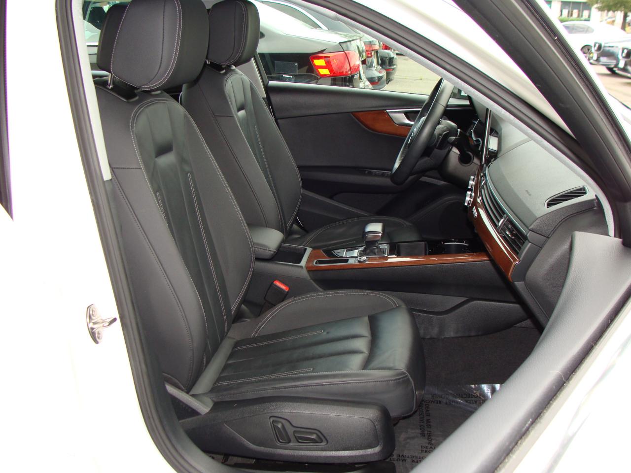 Audi A4 Sedan Premium 40 TFSI quattro 2021