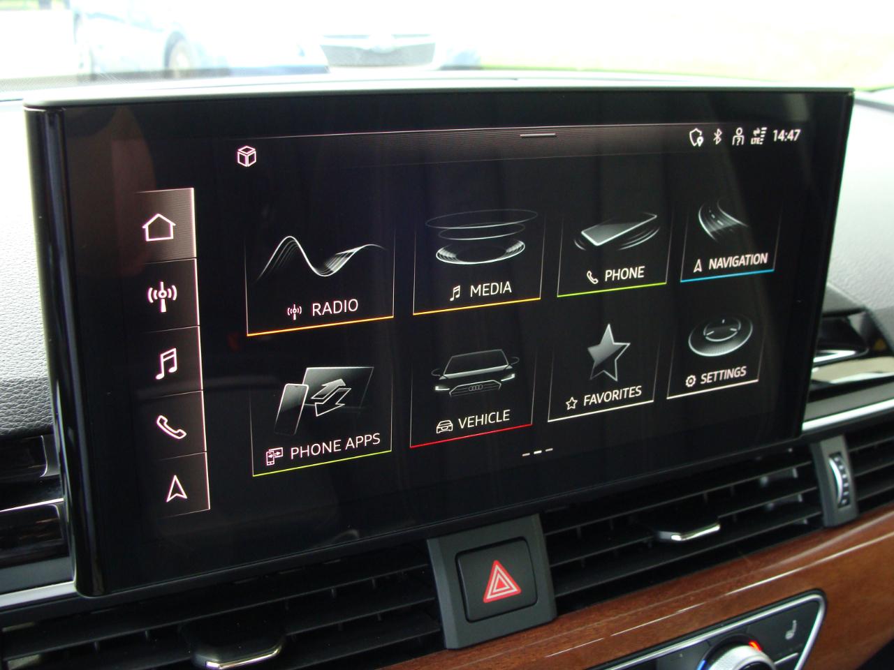 Audi A4 Sedan Premium 40 TFSI quattro 2021