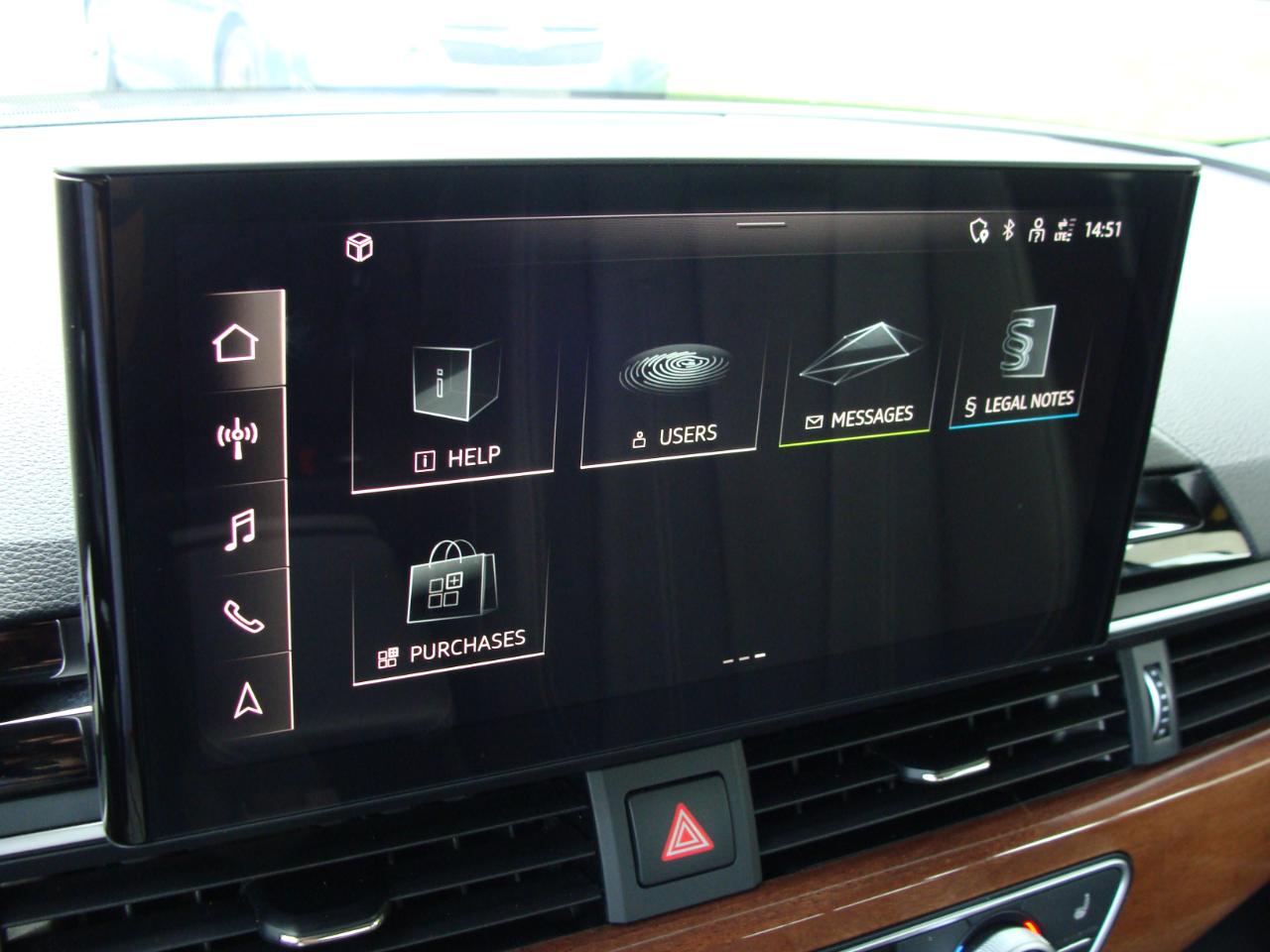 Audi A4 Sedan Premium 40 TFSI quattro 2021