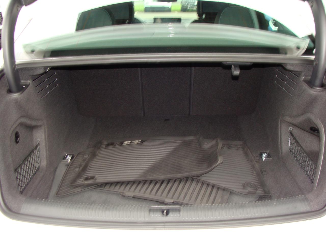 Audi A4 Sedan Premium 40 TFSI quattro 2021